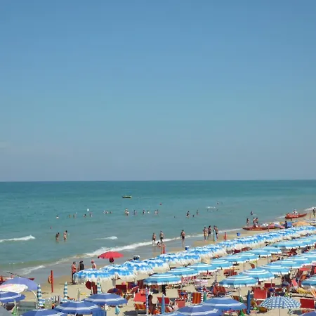 Pineta 1 Silvi Vacanza Διαμέρισμα *